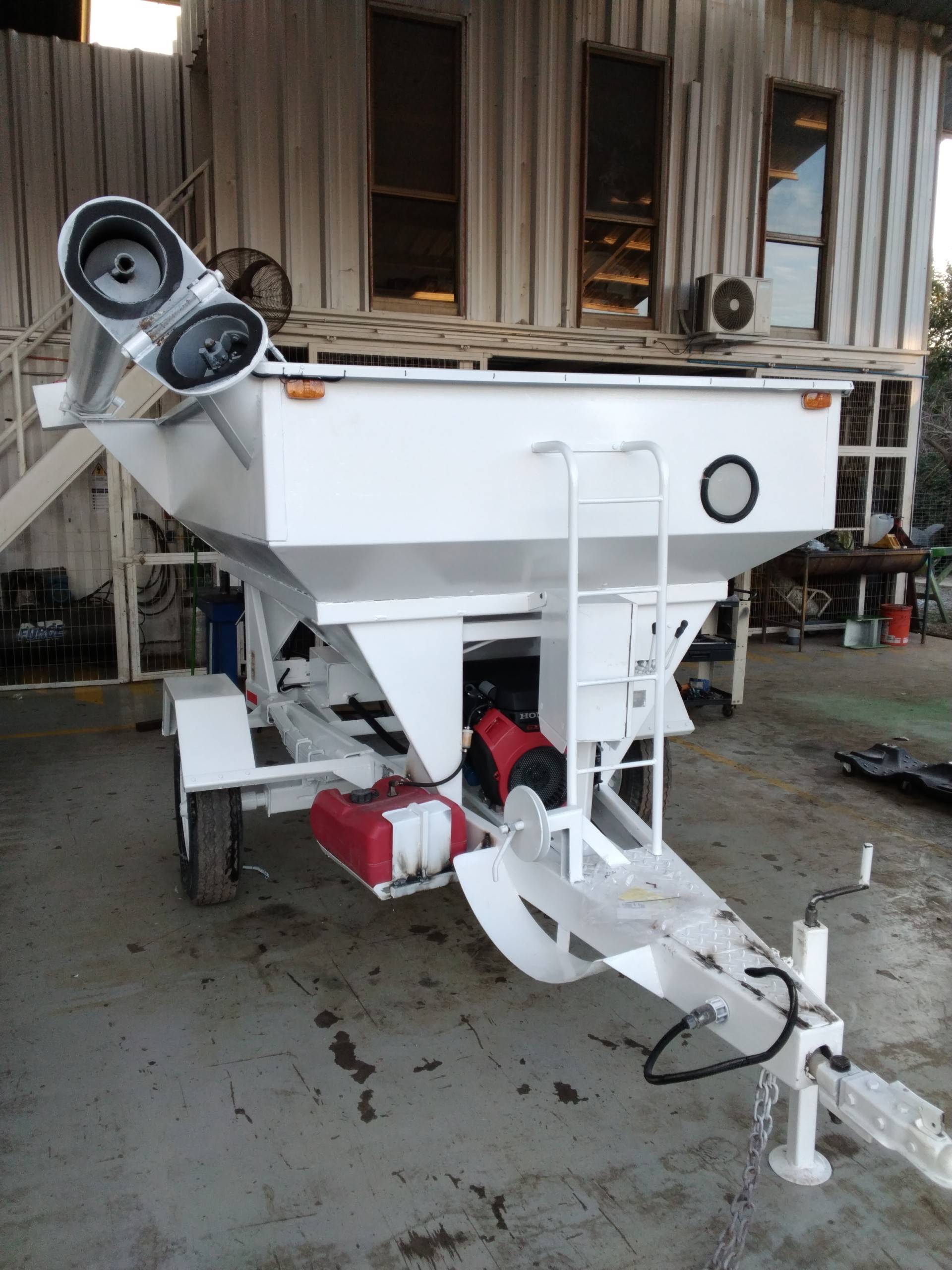 2025-08-05-17-40-45-266